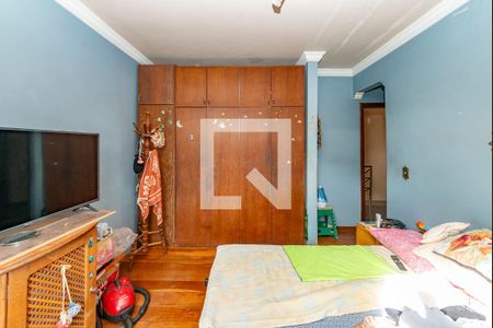 Casa à venda com 170m², 5 quartos e 4 vagas Casa à venda com 170m², 5 quartos e 4 vagasQuarto 4