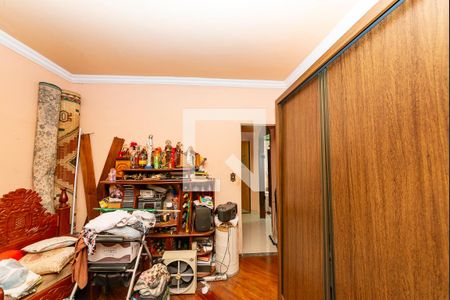 Casa à venda com 170m², 5 quartos e 4 vagas Casa à venda com 170m², 5 quartos e 4 vagasQuarto 3