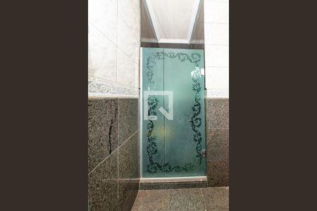 Casa à venda com 170m², 5 quartos e 4 vagas Casa à venda com 170m², 5 quartos e 4 vagasBanheiro da Suíte