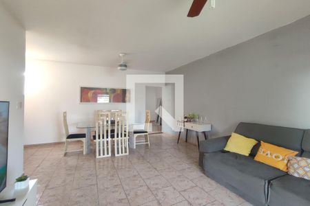 Sala de casa para alugar com 3 quartos, 140m² em Taquara, Rio de Janeiro