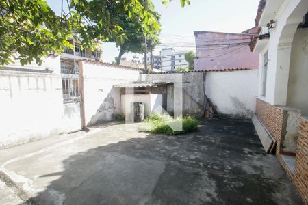 Casa à venda com 170m², 3 quartos e 2 vagasQuintal