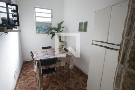 Casa à venda com 170m², 3 quartos e 2 vagasCopa