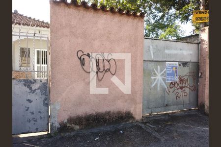 Casa à venda com 170m², 3 quartos e 2 vagasFachada