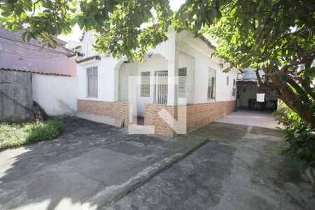 Casa à venda com 170m², 3 quartos e 2 vagasFrente da Casa