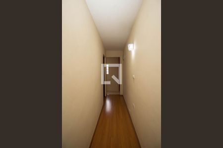 Casa à venda com 140m², 4 quartos e 3 vagasCasa 2 - Corredor