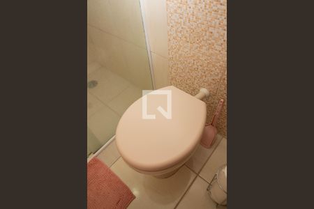 Casa à venda com 140m², 4 quartos e 3 vagasCasa 2 - Banheiro