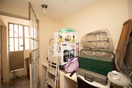 Casa à venda com 140m², 4 quartos e 3 vagasSalão - Quarto