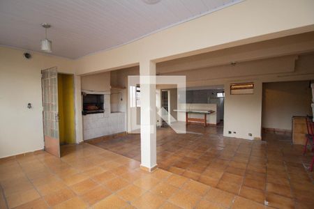 Casa à venda com 140m², 4 quartos e 3 vagasSalão