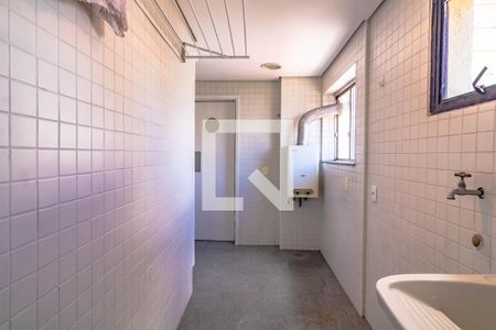 Apartamento à venda com 135m², 3 quartos e 2 vagasÁrea de Serviço