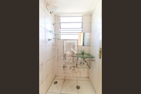 Apartamento para alugar com 46m², 2 quartos e sem vaga Apartamento para alugar com 46m², 2 quartos e sem vagaBanheiro