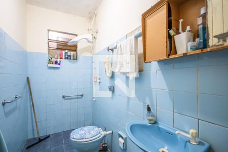 Casa à venda com 250m², 3 quartos e 2 vagasBanheiro