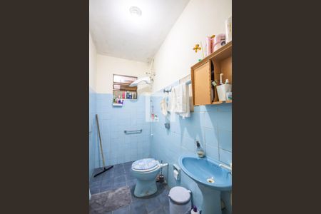 Casa à venda com 250m², 3 quartos e 2 vagasBanheiro