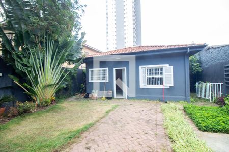 Casa à venda com 173m², 3 quartos e 3 vagasJardim / Churrasqueira