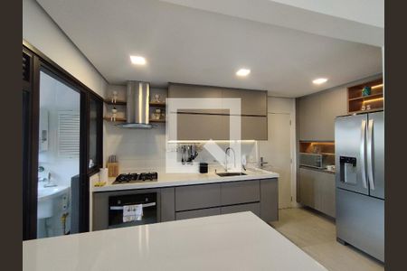 Apartamento à venda com 120m², 2 quartos e 2 vagasCozinha 