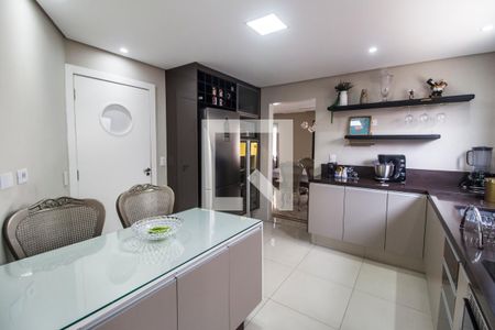 Casa de condomínio para alugar com 390m², 3 quartos e 2 vagasCozinha