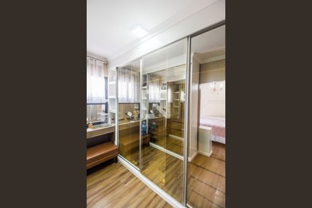 Casa de condomínio para alugar com 390m², 3 quartos e 2 vagasCloset da suíte