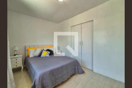 Casa de condomínio à venda com 140m², 4 quartos e 2 vagasSuite