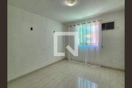 Casa de condomínio à venda com 140m², 4 quartos e 2 vagasQuarto 2