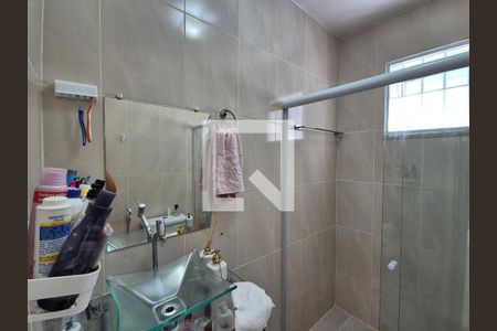 Casa de condomínio à venda com 140m², 4 quartos e 2 vagasBanheiro