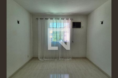 Casa de condomínio à venda com 140m², 4 quartos e 2 vagasQuarto 2