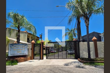 Casa de condomínio à venda com 140m², 4 quartos e 2 vagasPortaria