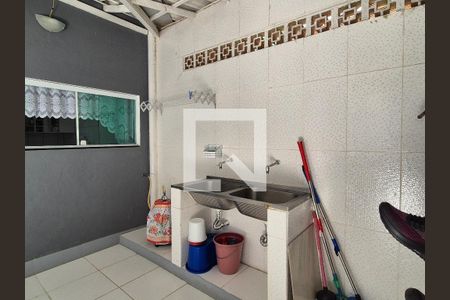 Casa de condomínio à venda com 140m², 4 quartos e 2 vagasárea de serviço