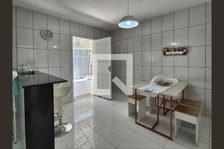 Casa de condomínio à venda com 140m², 4 quartos e 2 vagascozinha