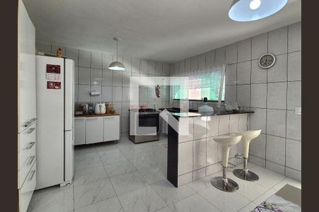 Casa de condomínio à venda com 140m², 4 quartos e 2 vagascozinha