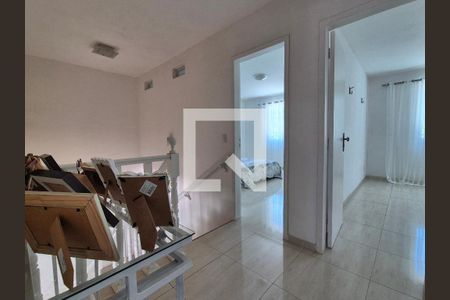 Casa de condomínio à venda com 140m², 4 quartos e 2 vagashall
