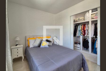 Casa de condomínio à venda com 140m², 4 quartos e 2 vagasSuite