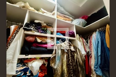 Apartamento à venda com 90m², 3 quartos e sem vagaCloset da suíte