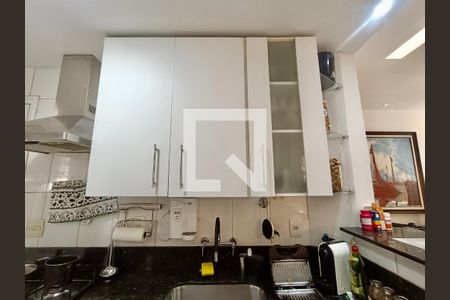 Apartamento à venda com 90m², 3 quartos e sem vagaCozinha