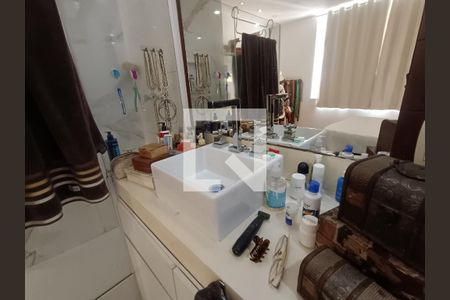 Apartamento à venda com 90m², 3 quartos e sem vagaBanheiro da Suíte