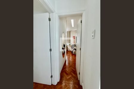 Apartamento à venda com 90m², 3 quartos e sem vagaCorredor