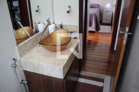 Apartamento à venda com 102m², 3 quartos e 1 vagaBanheiro Social