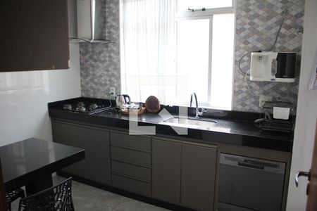 Apartamento à venda com 102m², 3 quartos e 1 vagaCozinha