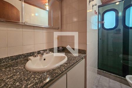 Apartamento para alugar com 110m², 3 quartos e 2 vagasBanheiro