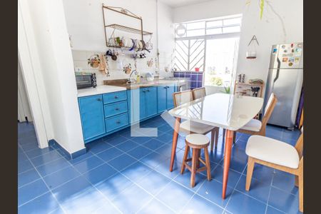 Apartamento à venda com 90m², 2 quartos e sem vagaCozinha