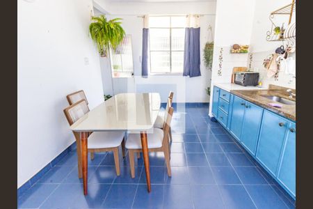 Apartamento à venda com 90m², 2 quartos e sem vagaCozinha