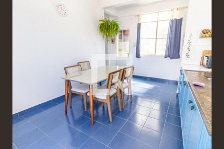 Apartamento à venda com 90m², 2 quartos e sem vagaCozinha