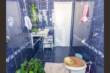 Apartamento à venda com 90m², 2 quartos e sem vagaBanheiro