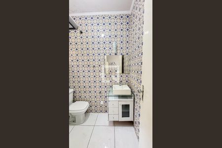 Casa à venda com 297m², 4 quartos e 4 vagas Casa à venda com 297m², 4 quartos e 4 vagasBanheiro da Suíte