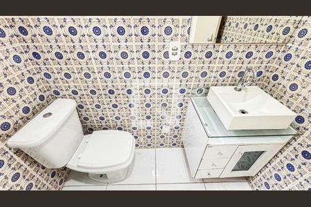 Casa à venda com 297m², 4 quartos e 4 vagas Casa à venda com 297m², 4 quartos e 4 vagasBanheiro da Suíte