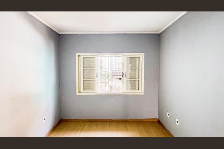 Casa à venda com 297m², 4 quartos e 4 vagas Casa à venda com 297m², 4 quartos e 4 vagasQuarto 1