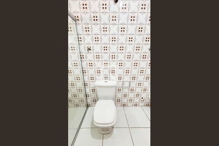 Casa à venda com 297m², 4 quartos e 4 vagas Casa à venda com 297m², 4 quartos e 4 vagasBanheiro