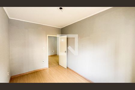 Casa à venda com 297m², 4 quartos e 4 vagas Casa à venda com 297m², 4 quartos e 4 vagasQuarto 2