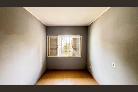 Casa à venda com 297m², 4 quartos e 4 vagas Casa à venda com 297m², 4 quartos e 4 vagasQuarto 2