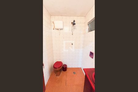 Casa à venda com 297m², 4 quartos e 4 vagas Casa à venda com 297m², 4 quartos e 4 vagasGaragem - Banheiro