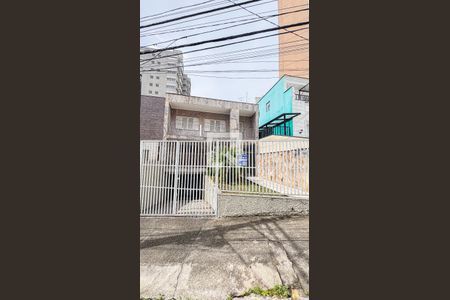 Casa à venda com 297m², 4 quartos e 4 vagas Casa à venda com 297m², 4 quartos e 4 vagasFachada