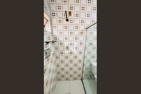 Casa à venda com 297m², 4 quartos e 4 vagas Casa à venda com 297m², 4 quartos e 4 vagasBanheiro